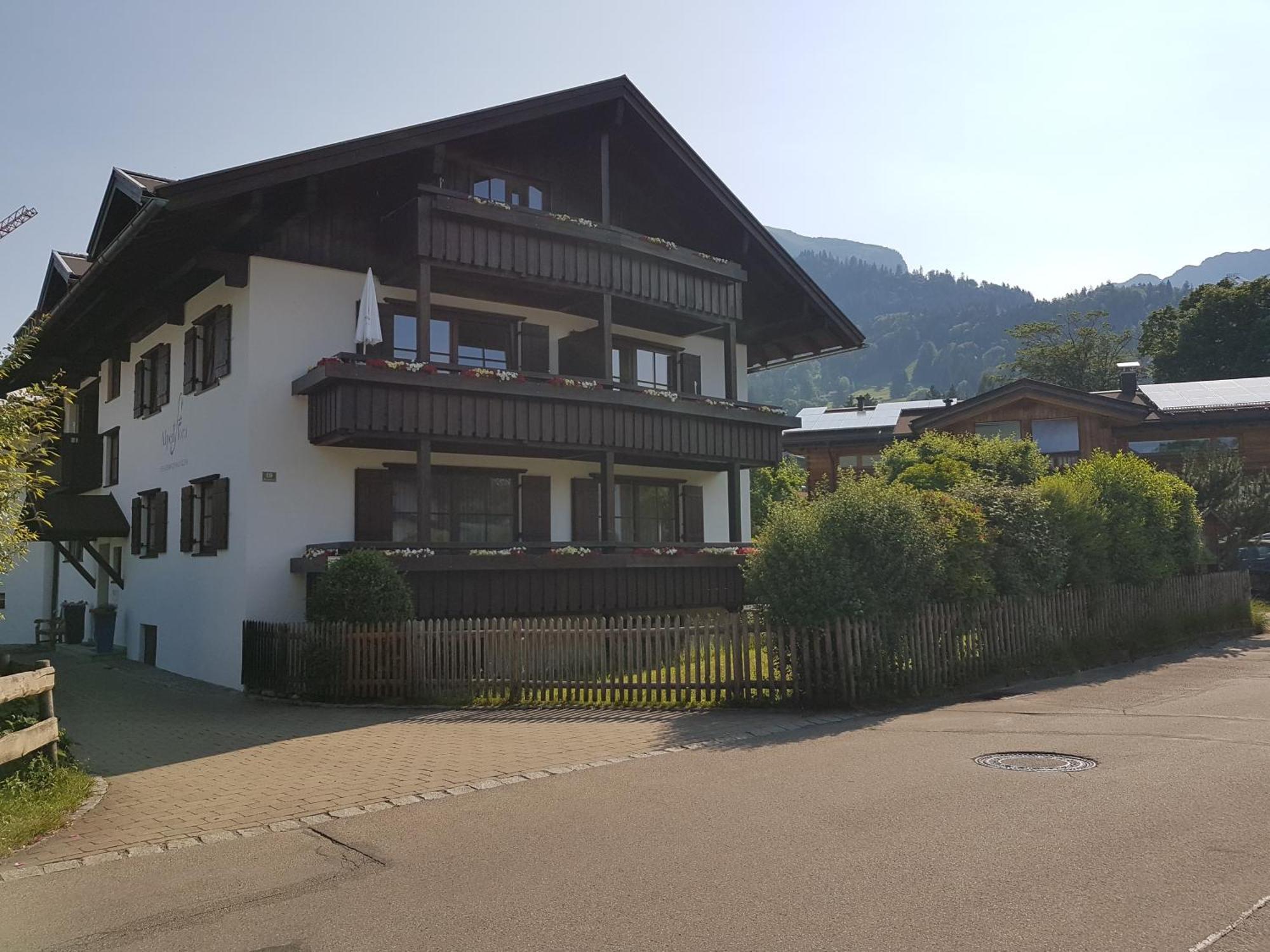 Haus Alpenflora Appartement *